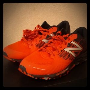 New Balance Red  MT90LA2